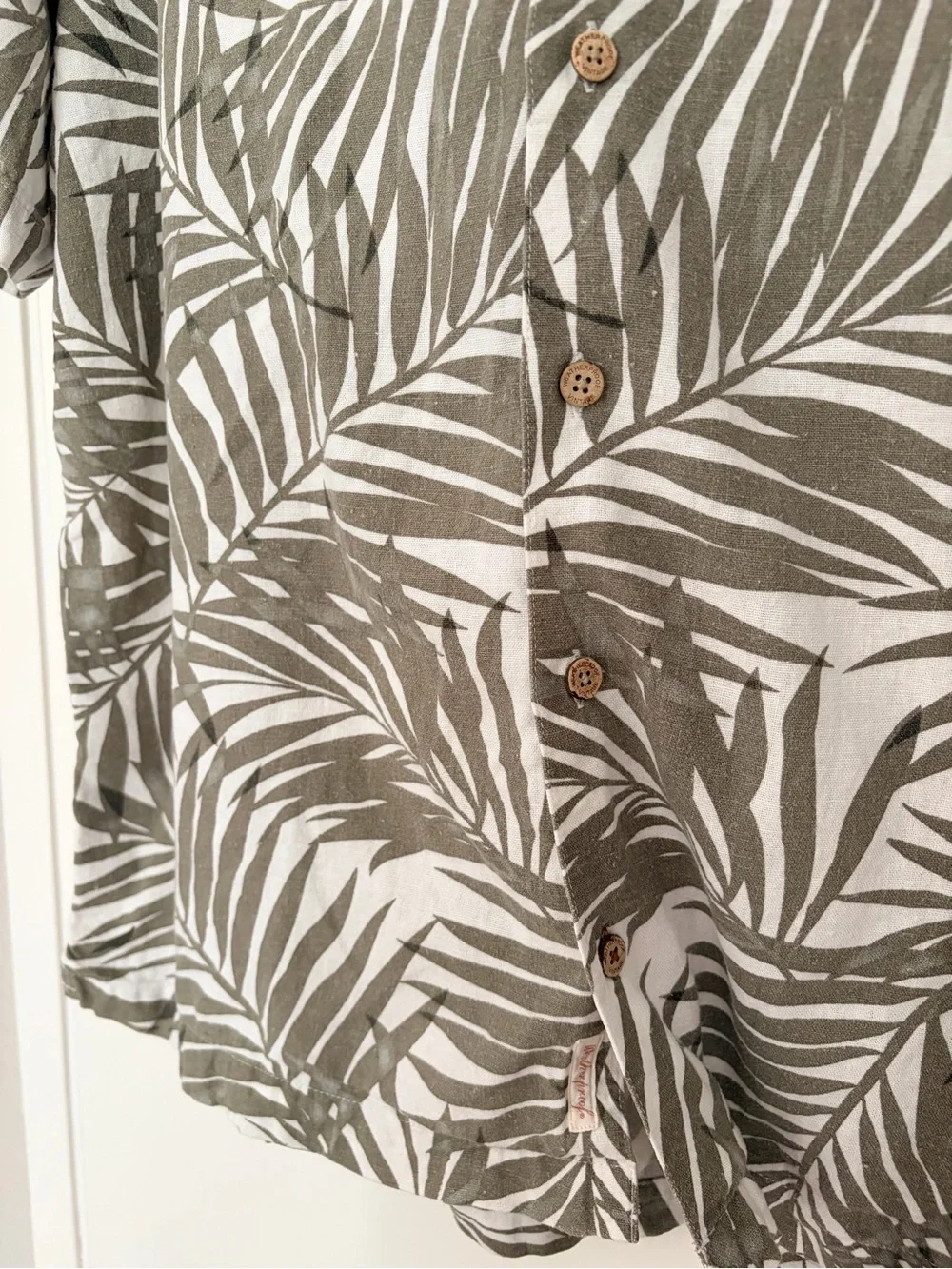 Weatherproof Vintage Linen Leaf Button-Down Shirt